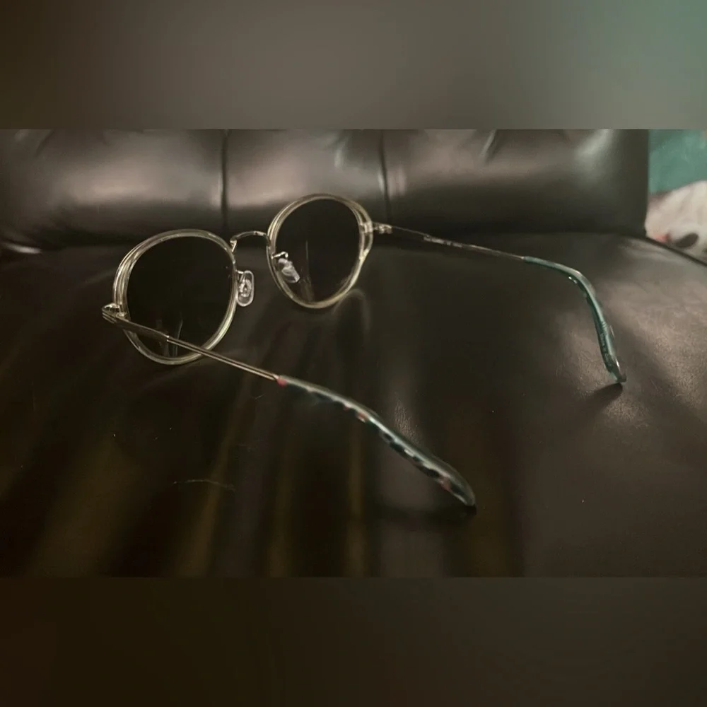 ISAAC Mizrahi Sunglasses &‎ MARCO Crossbody Wallet (Combo Deal)